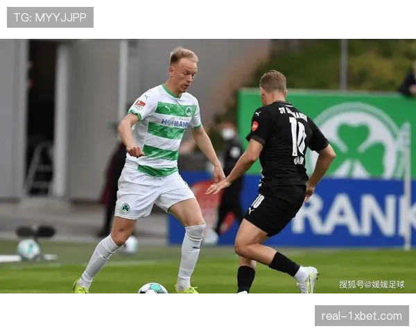 海登海姆三中卫体系被勒沃库森宽度利用 边路防守出现明显漏洞